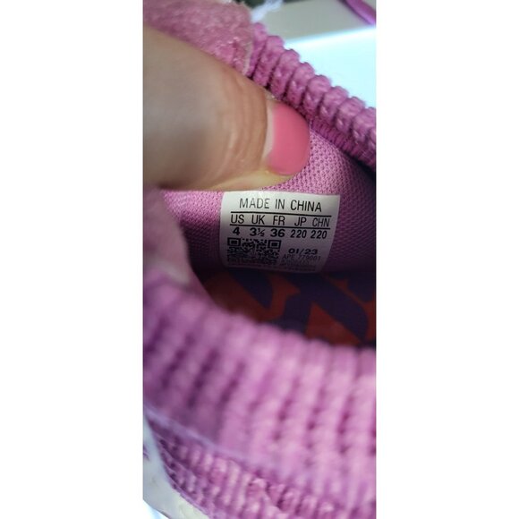 Adidas Trae Young 2 Mens Size 4 Stratosphere Pink Navy Basketball Shoes HO6483 - Picture 10 of 10